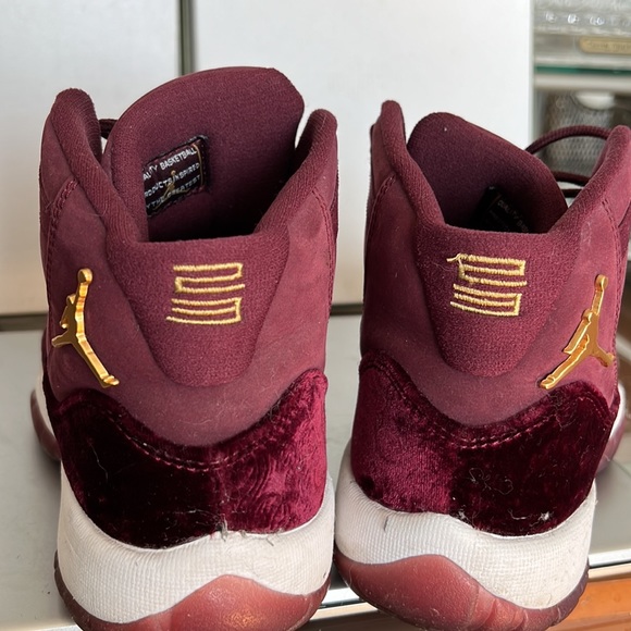 Air Jordan 11 Retro (2016) - Picture 3 of 6